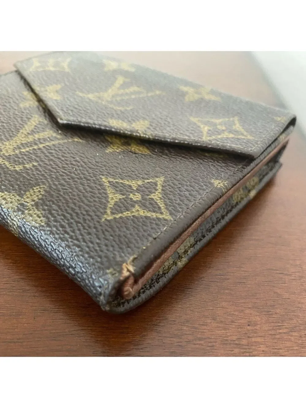 Louis Vuitton Vintage 1988 Monogram Elise Bifold Wallet on Chain - Picture 9 of 9
